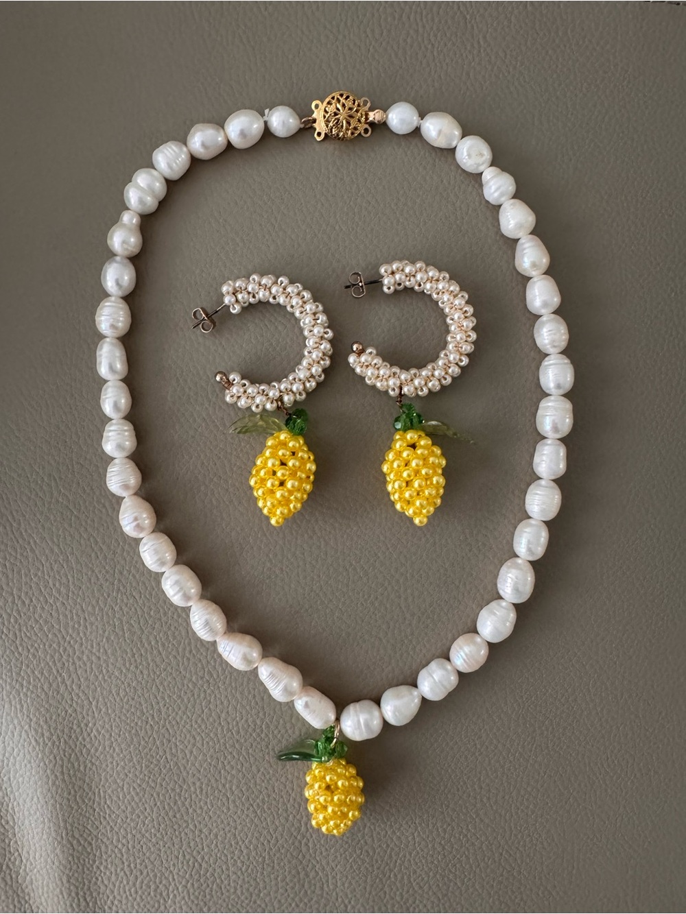Pearl Necklace and Pineapple Drop Earrings Set - Yellow & White